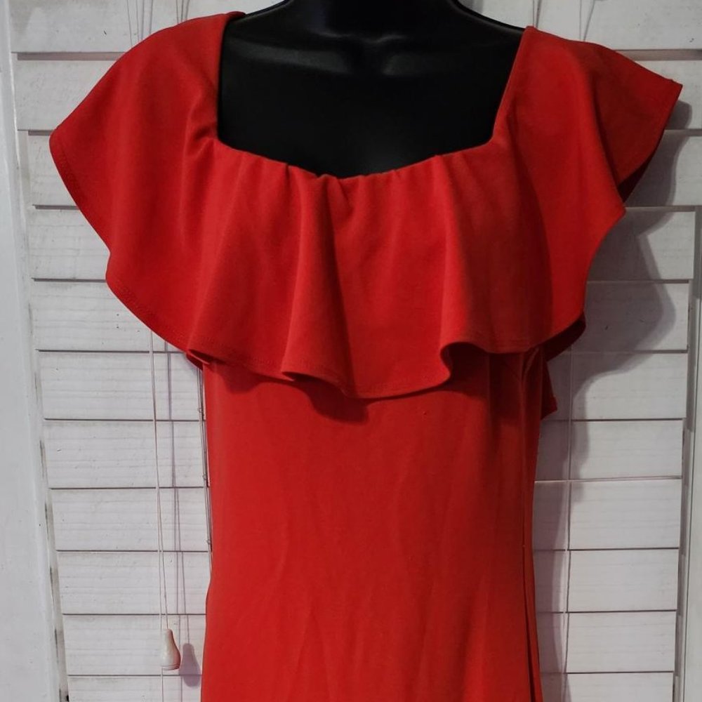 Size 12/14 EUC Fashion Nova Bodycon Fit & Flare Ruffle Dress